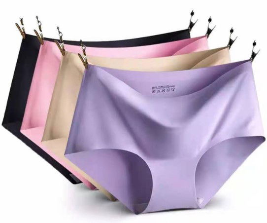 07. CD WANITA SEAMLES CUMA (7K) 