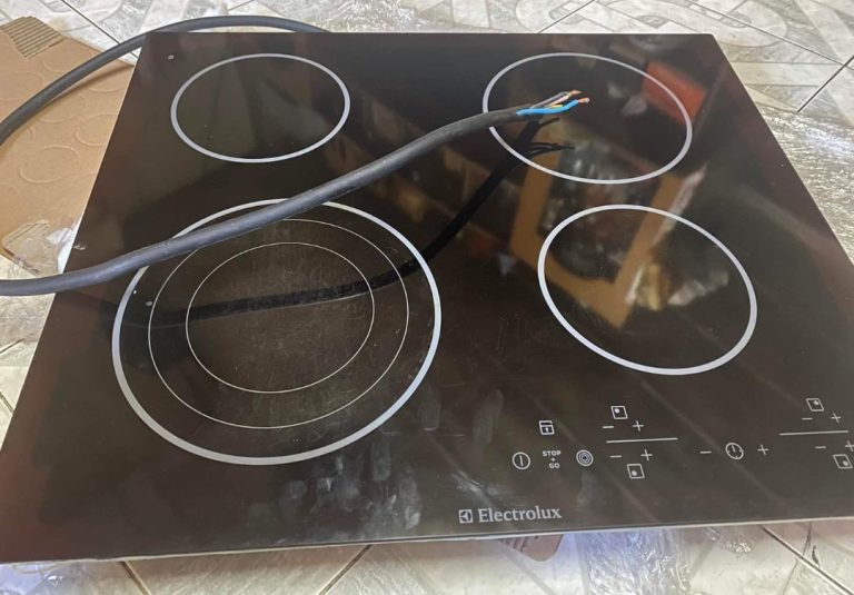 Sửa bếp từ Electrolux tại Hà Nội - Giá rẻ - Phục vụ nhanh chóng