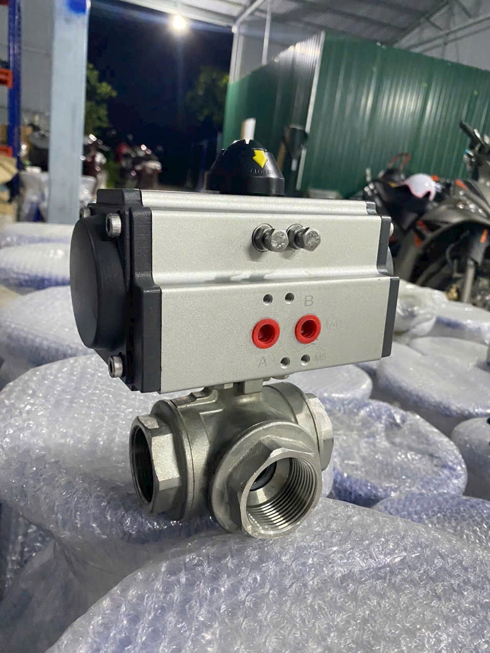 Van bi 3 ngã| Van bi 3 chiều| inox, gang, nhựa | báo giá tốt