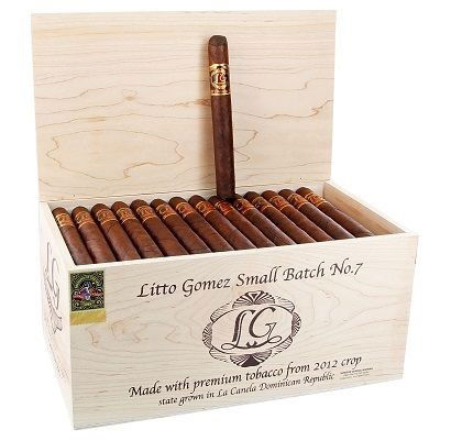 LA FLOR DOMINICANA LITTO GOMEZ DIEZ SMALL BATCH