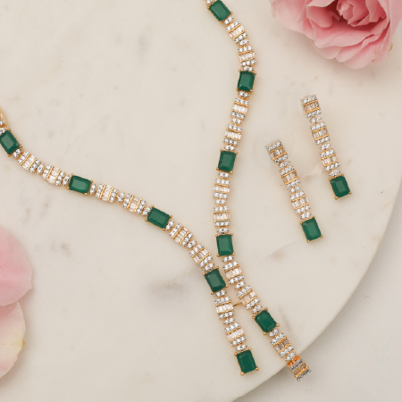 Why Traditional Silver Necklaces Are Trending Again in 2025? 