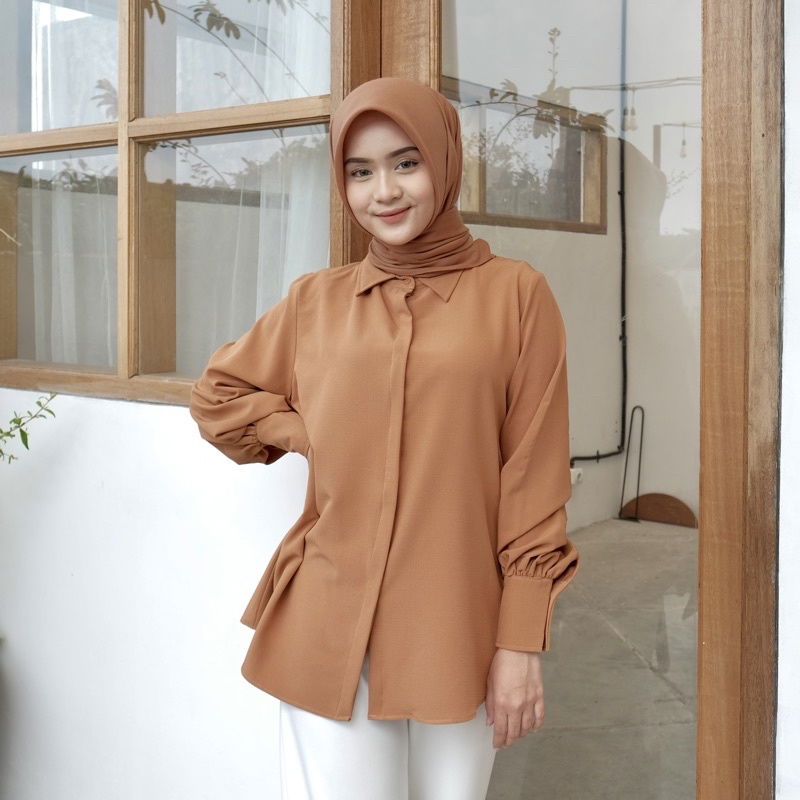 1. ROSIE BLOUSE
