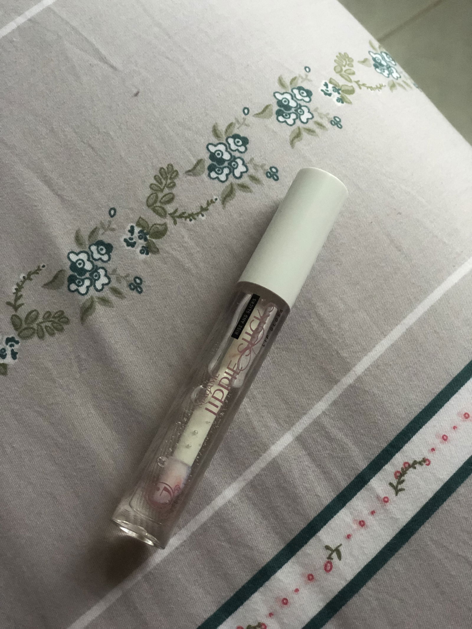 07 - Lippie Slicks Madame Gie