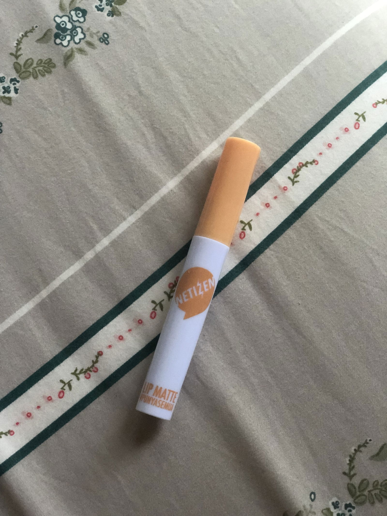 08 - Lip Matte Netizen Madame Gie