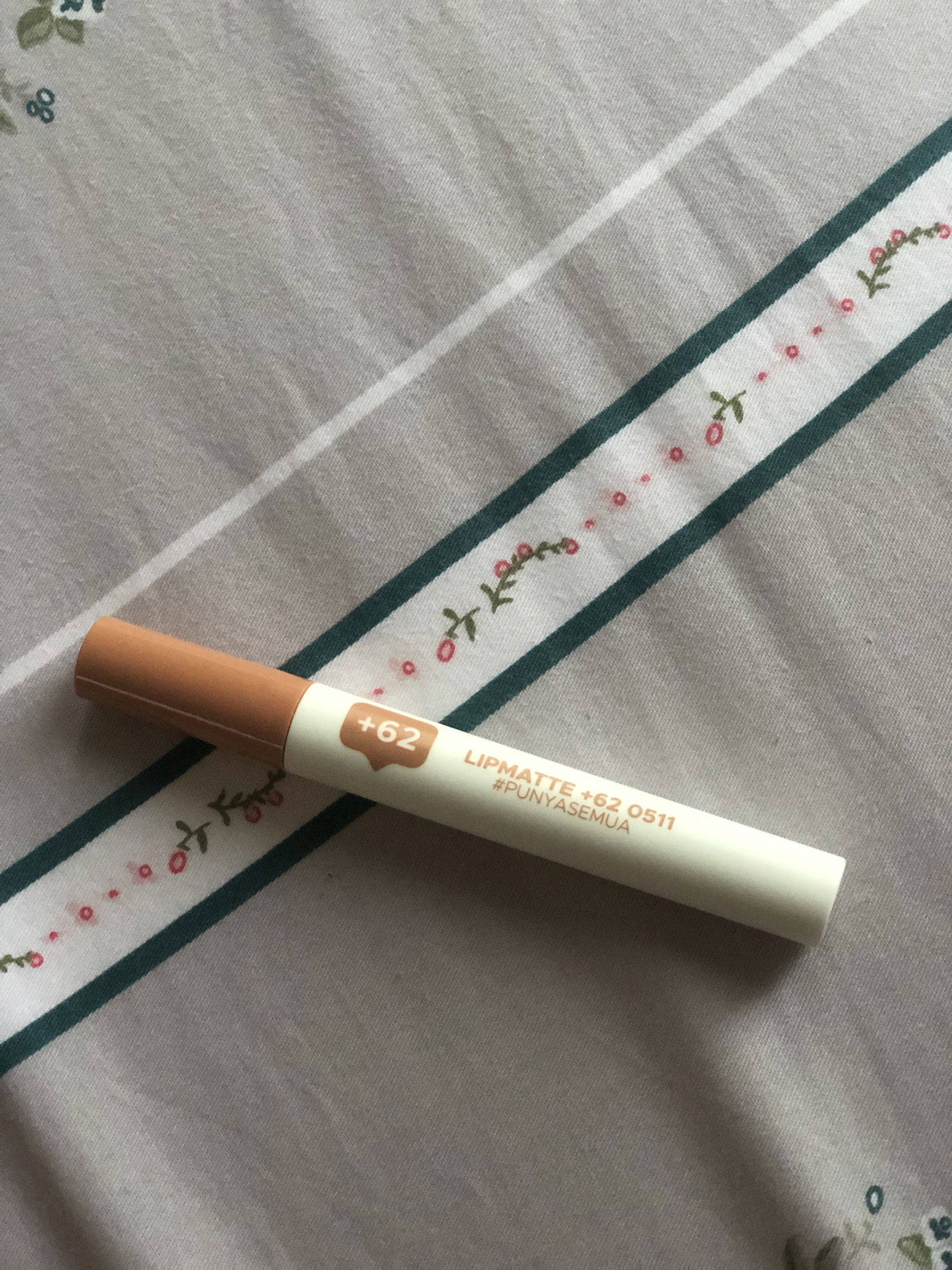 09 -Lip Matte +62 Madame Gie