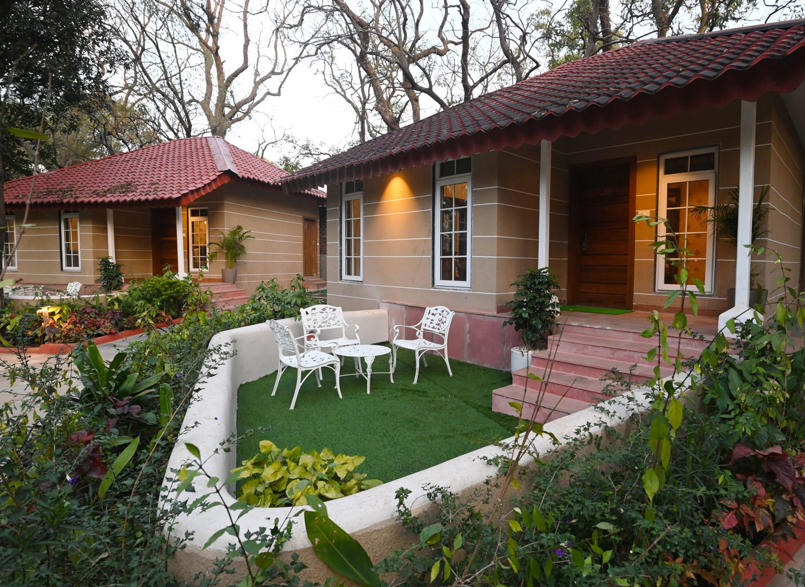 How to Choose a Resort in Pachmarhi MP — Comfort, Location & Value Compared