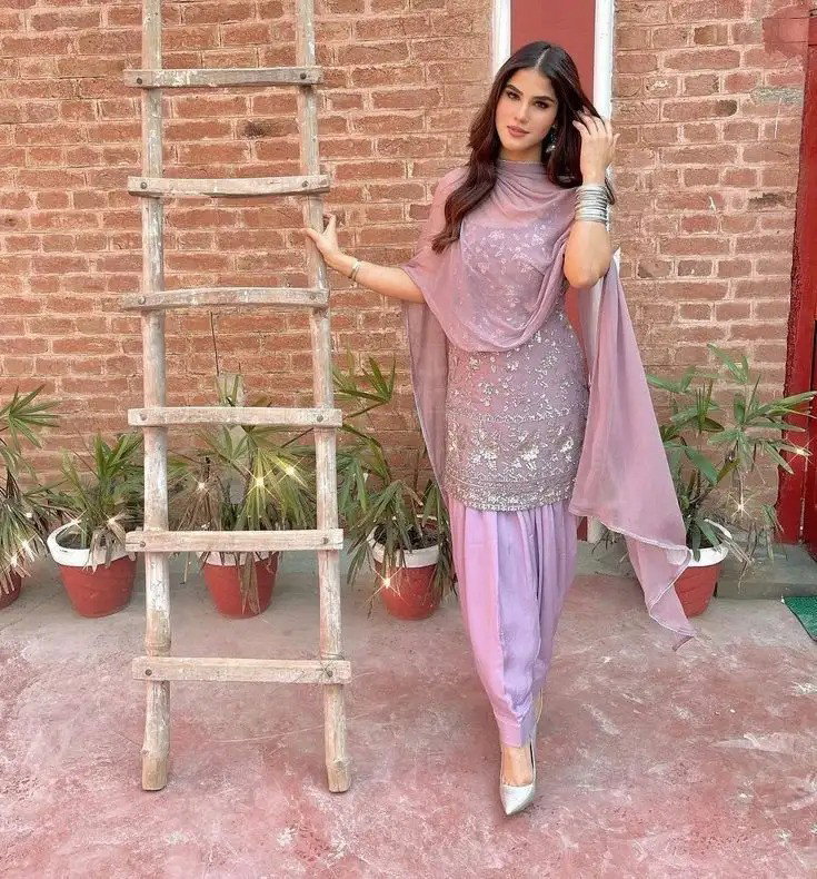 Punjabi Girl Pic For Dp