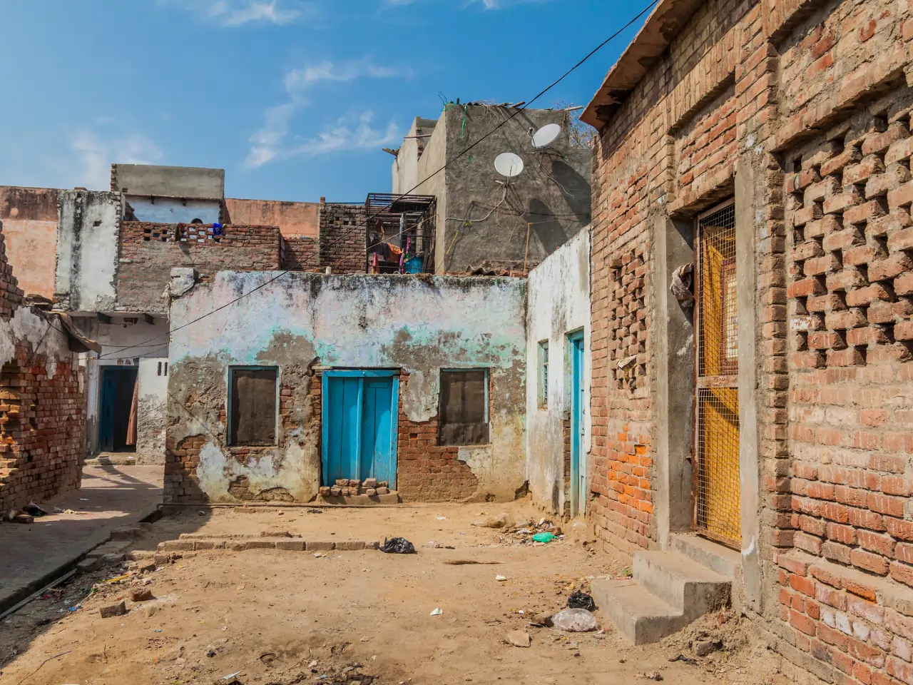 24×7 Gonda Cab Booking – HurryUp Cabs