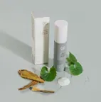 10號｜盈潤補水精華露