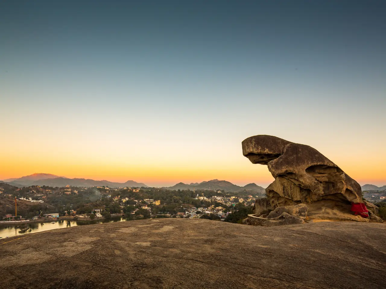 Affordable Mount Abu Cab Service by HurryUp Cabs