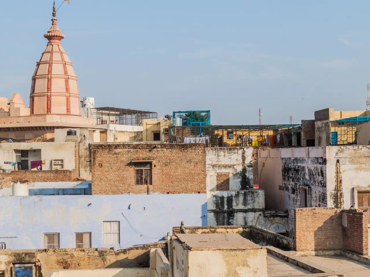 Taxi Service In Azamgarh - Online Cab Booking