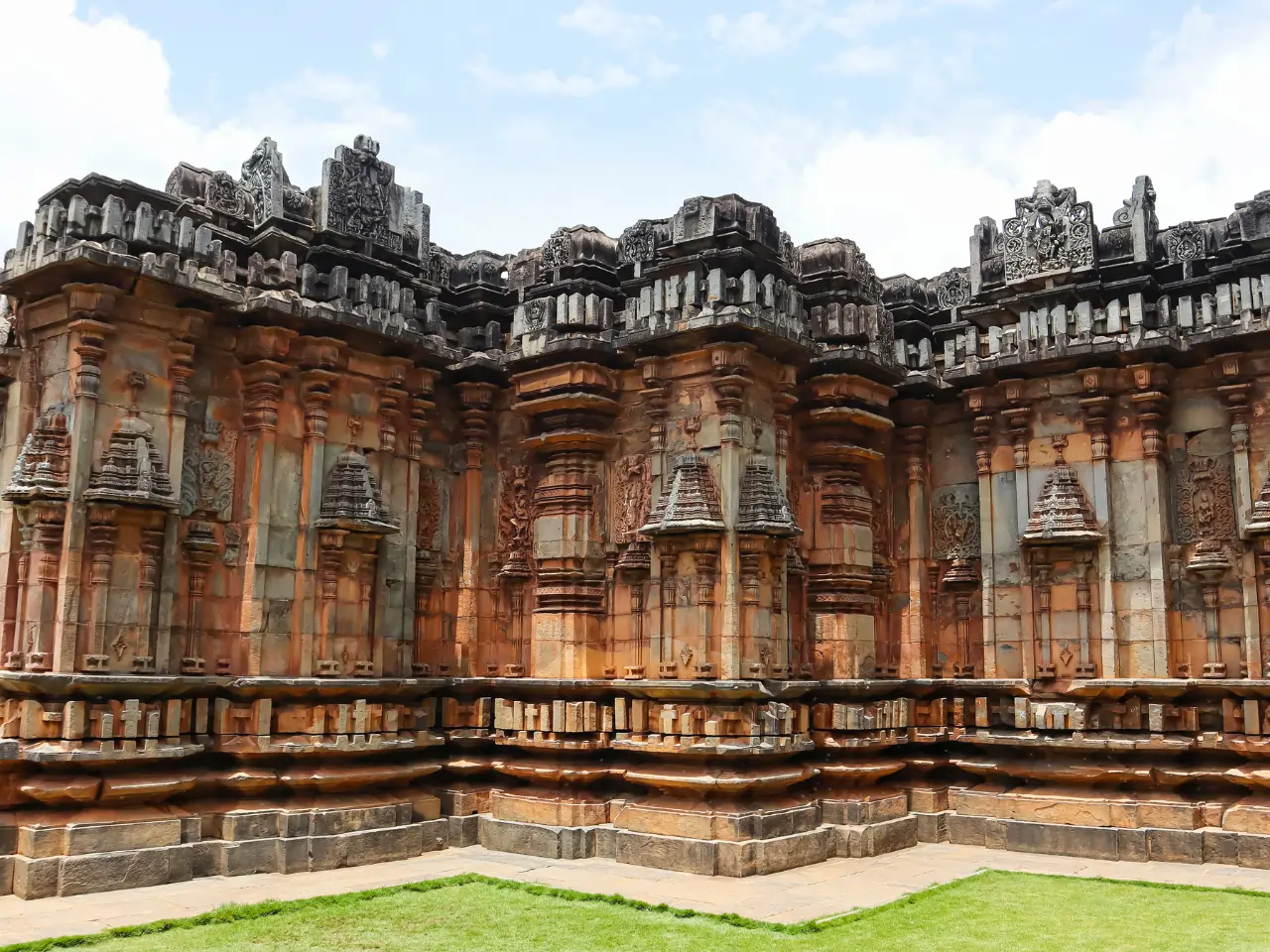 Cab Service In Dharwad - Online Cab Booking
