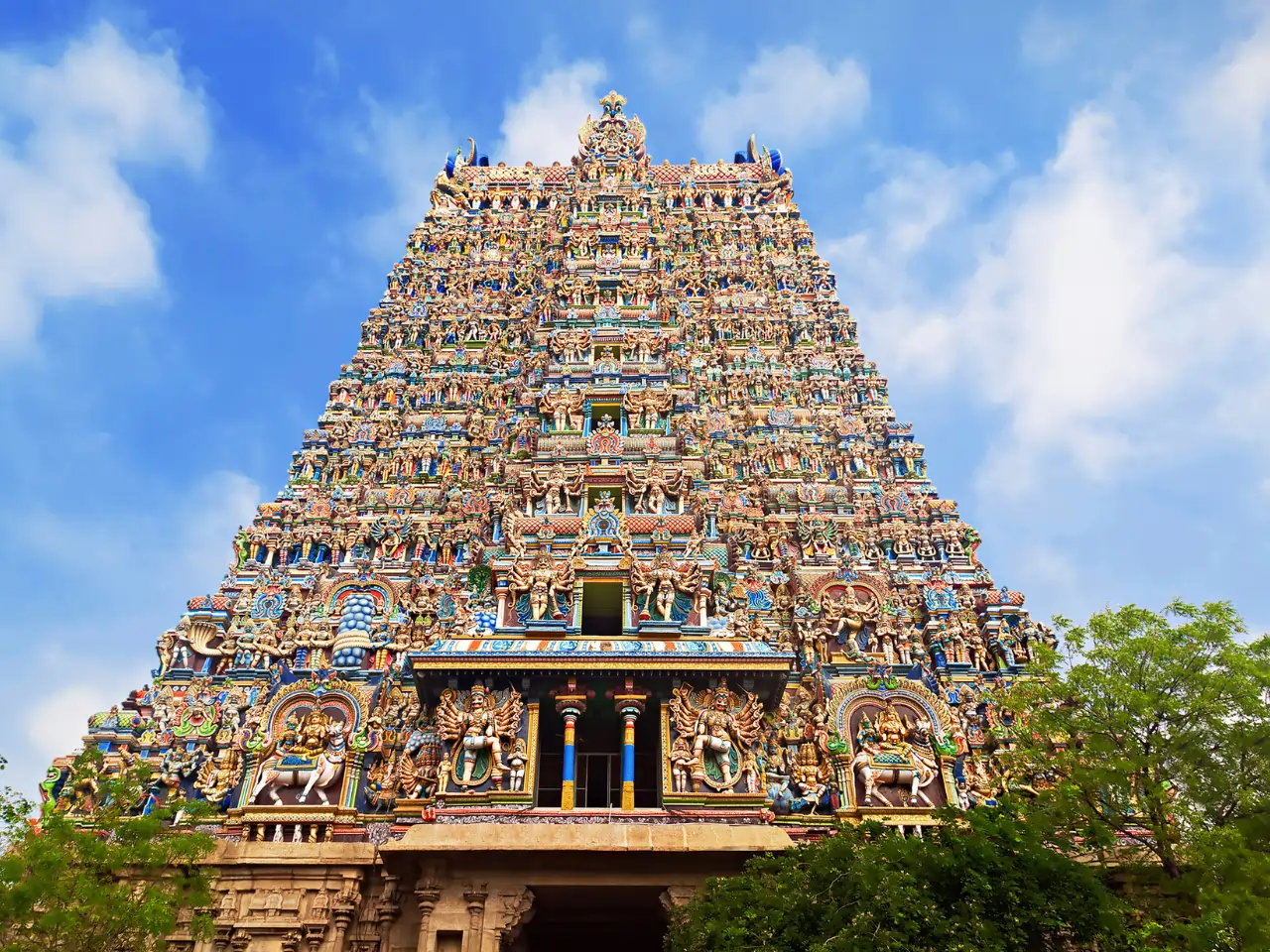 Top Cab Service in Tirunelveli At ₹9/km | Nellai cabs