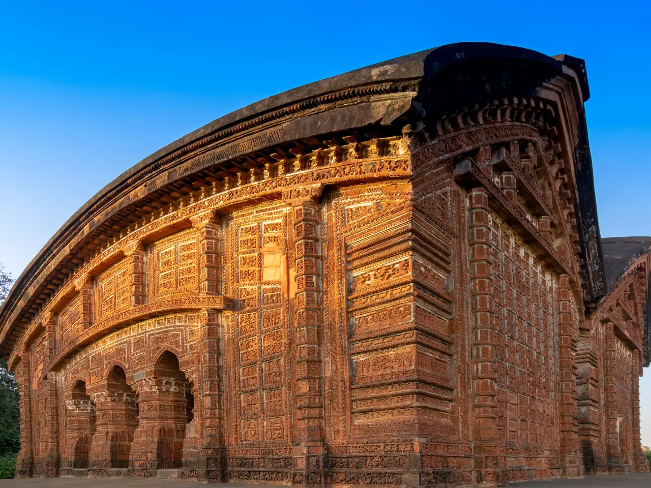 Birbhum Taxi for City & Village Travel | HurryUp Cabs