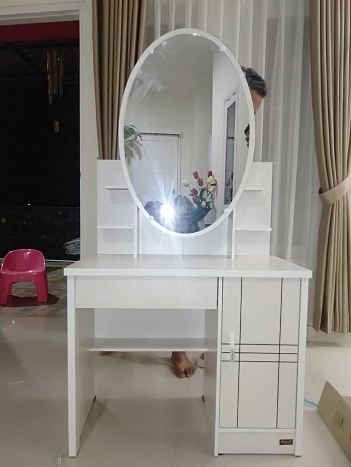 Meja Rias Murah Cantik