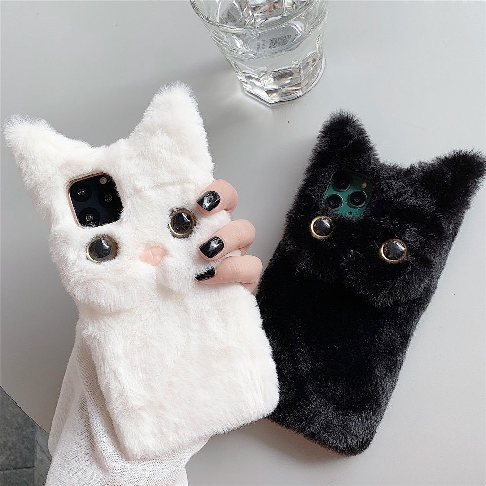 22. IPHONE CASE CUTE CATS