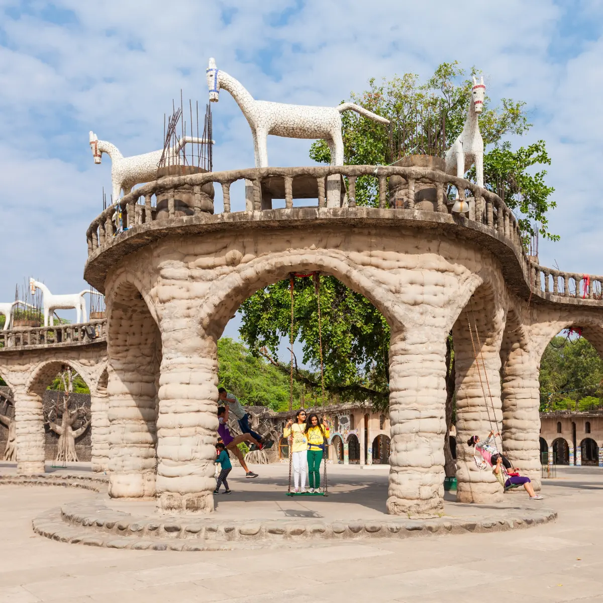 Best Cab Service in Chandigarh | Book Taxi Online | HurryUp