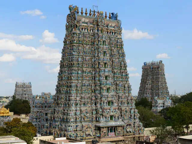 Best Cab Service in Madurai At ₹9/km | Online Taxi Service