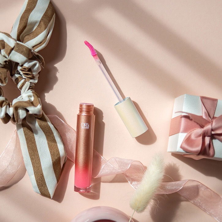 冰晶唇釉｜ 夢幻櫻花粉