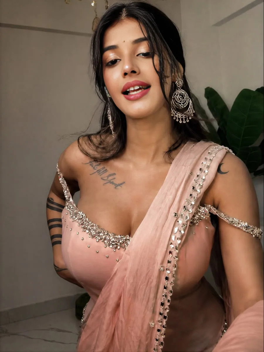 Escorts in Gulberg
