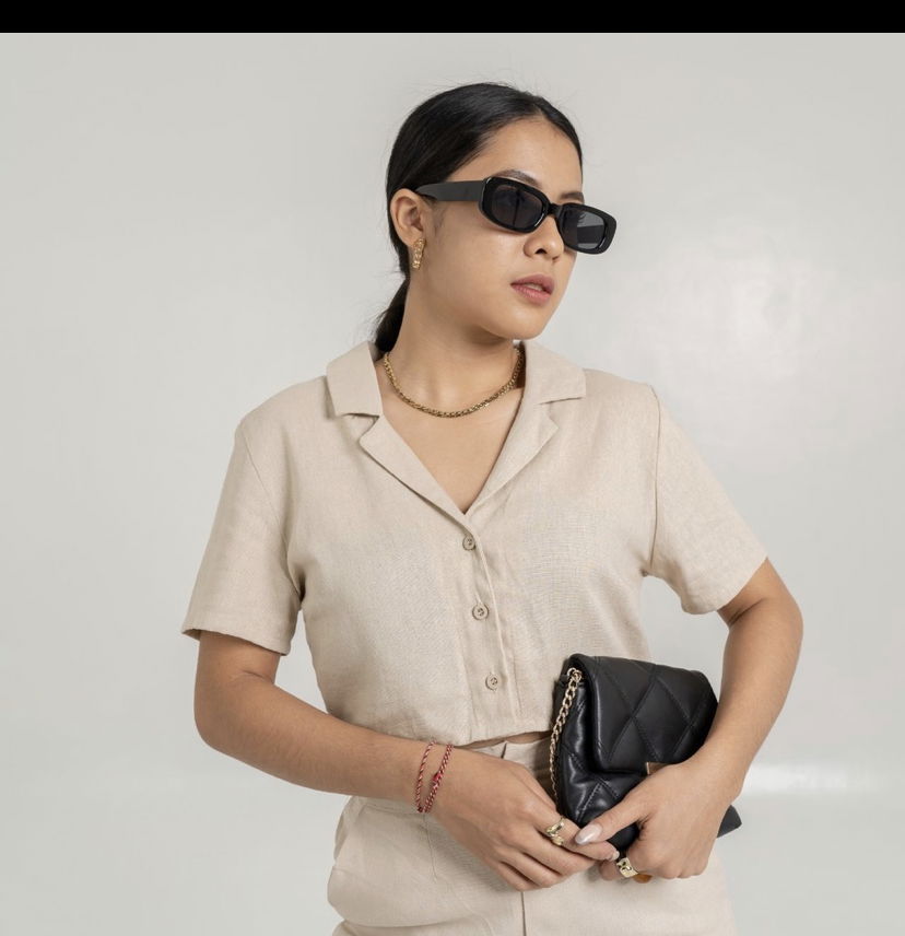 49. Kemeja Crop Linen