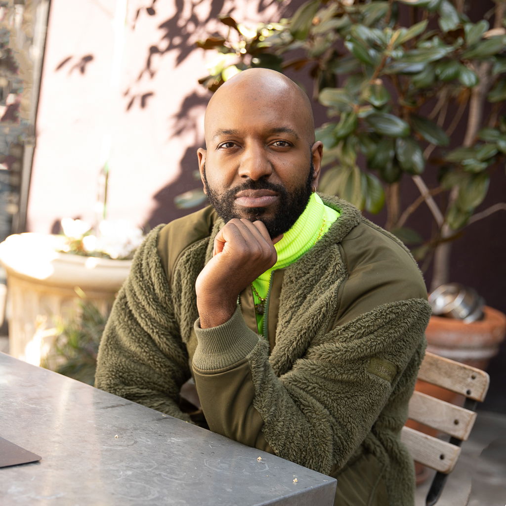 Everything You Need to Know About Photographing an Eye-Catching Headshot