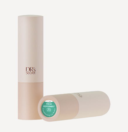 修護潤唇膏-薄荷-> 天然唇部護理，持久舒潤雙唇。