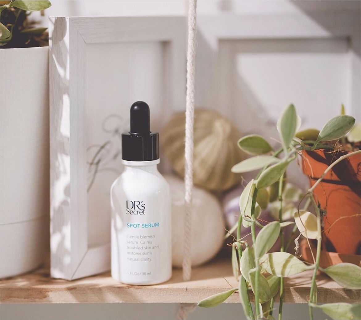 8號美暇液「擊潰大坑痘的控油殺菌液』