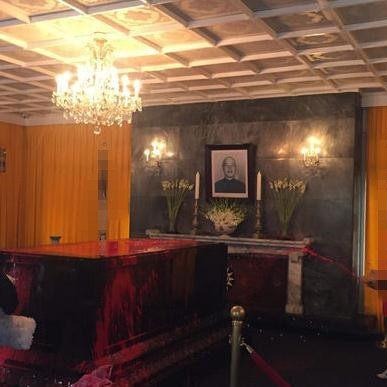 蒋介石灵柩首遭破坏 曾孙痛心：希望两蒋入土为安