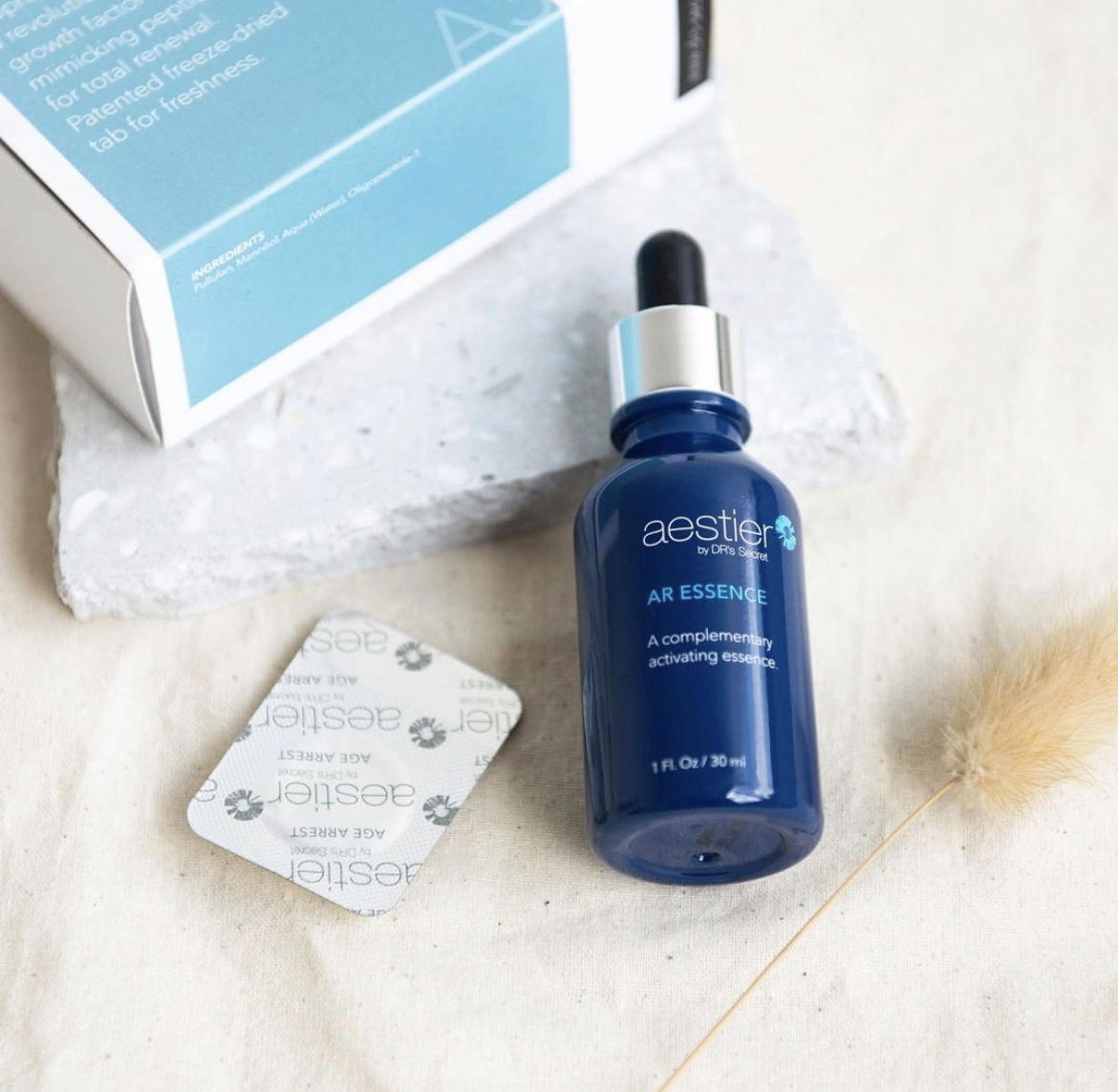 溫和補水💦駐顏精華液