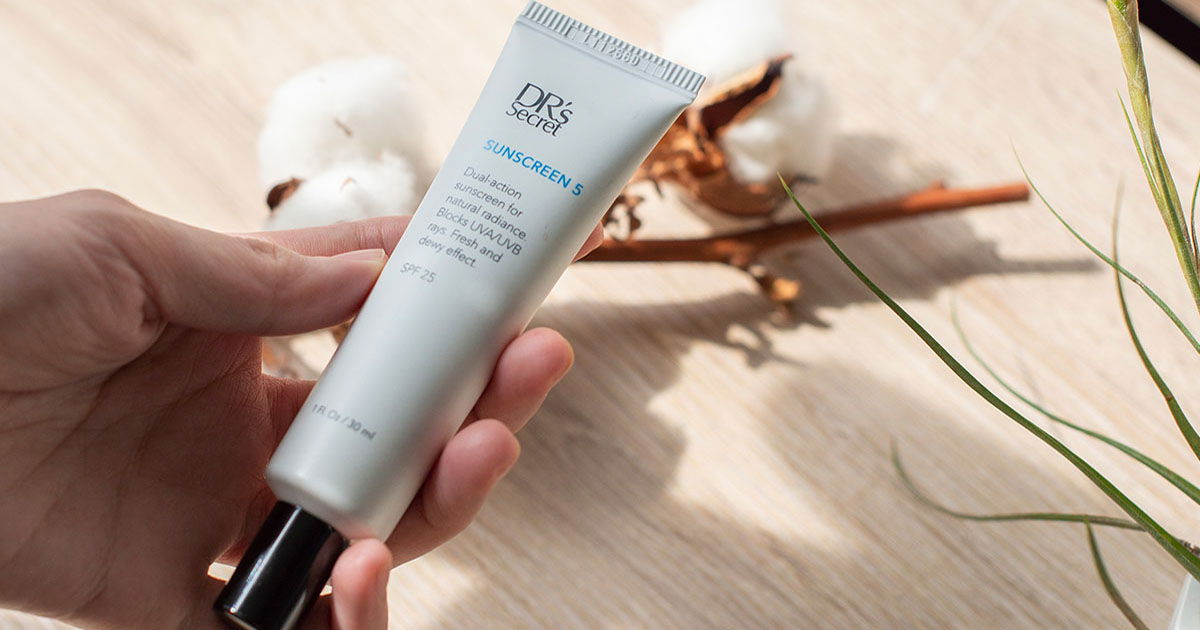 教學：如何使用<<防曬霜（保水）5>>