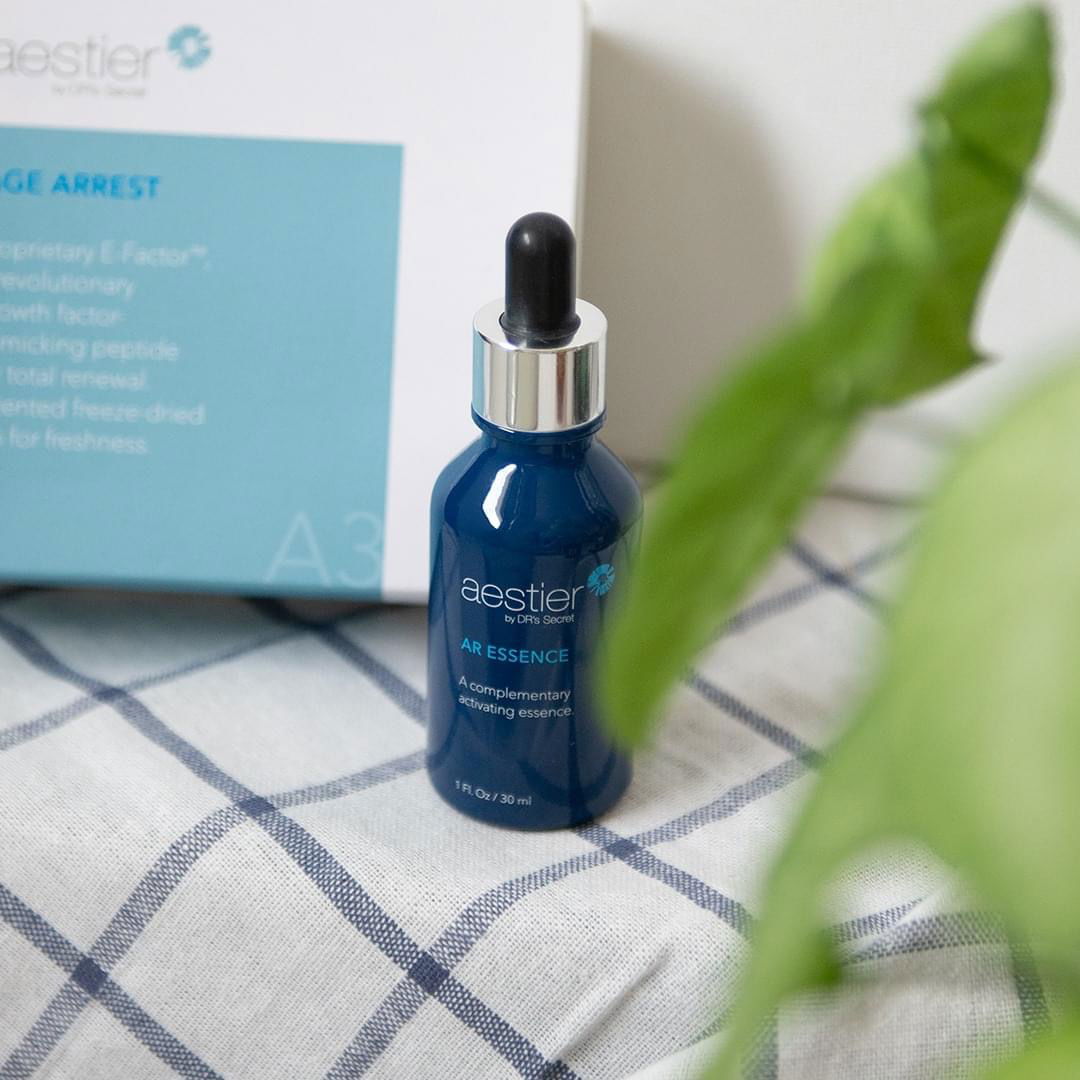  保濕駐顏精華(30ml)A3