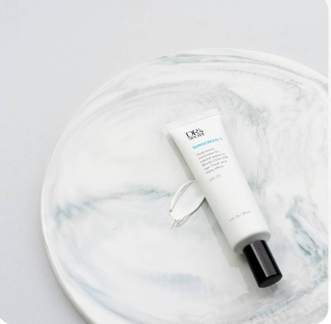 防曬霜（保水）-自然透亮光澤