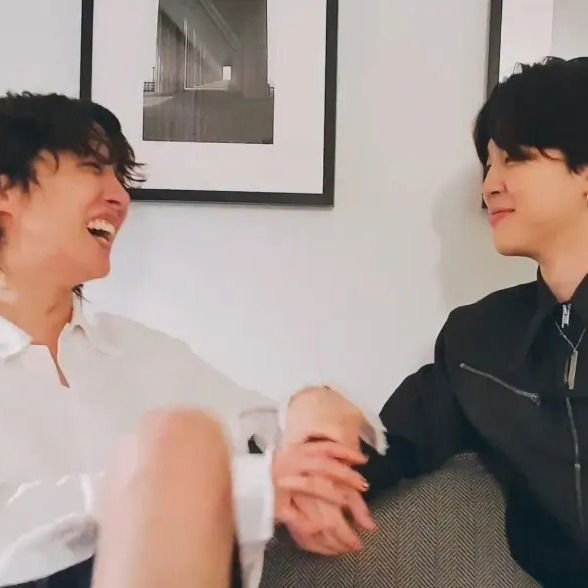 室友 Line 【Ｈyung是希望啊】