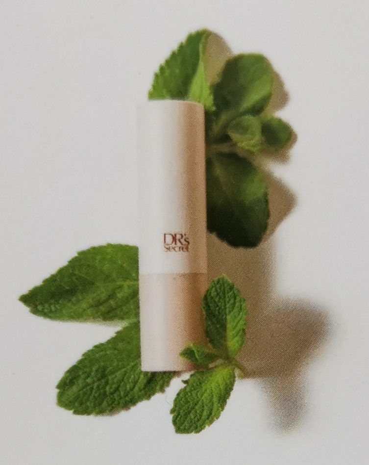 【 修護潤唇膏(薄荷) 】➡️ 全天然成分、保濕滋潤、溫和修護 