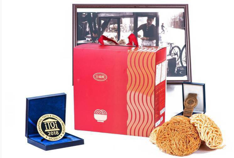 🐔 雞絲麵6顆 & 意麵 6顆 五星米其林禮盒 （紅）$300/盒 <全福興製麵> 