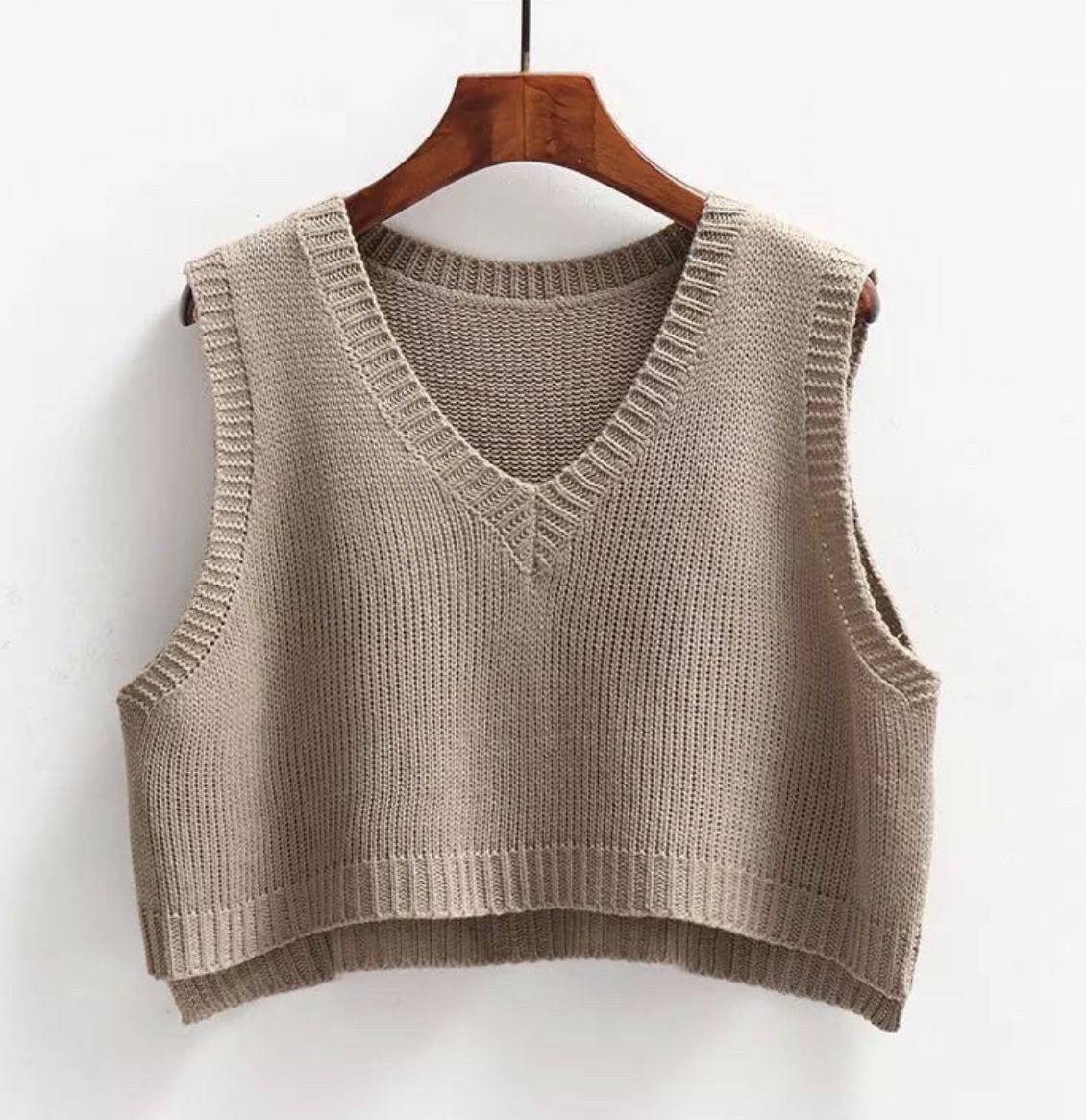 32. Rompi Crop Rajut 39k