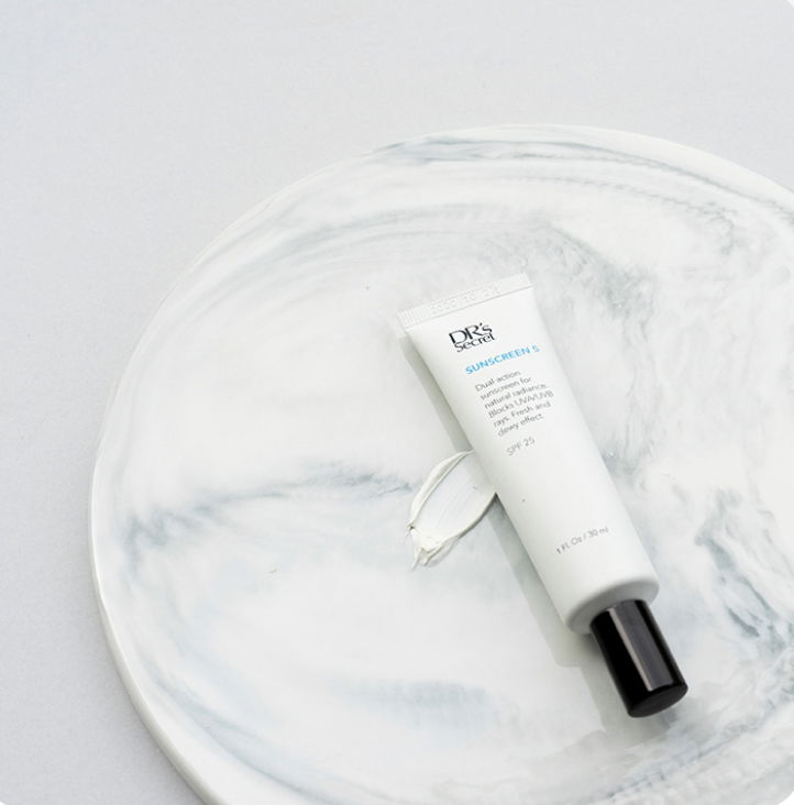 保水防曬自然透亮_防曬霜