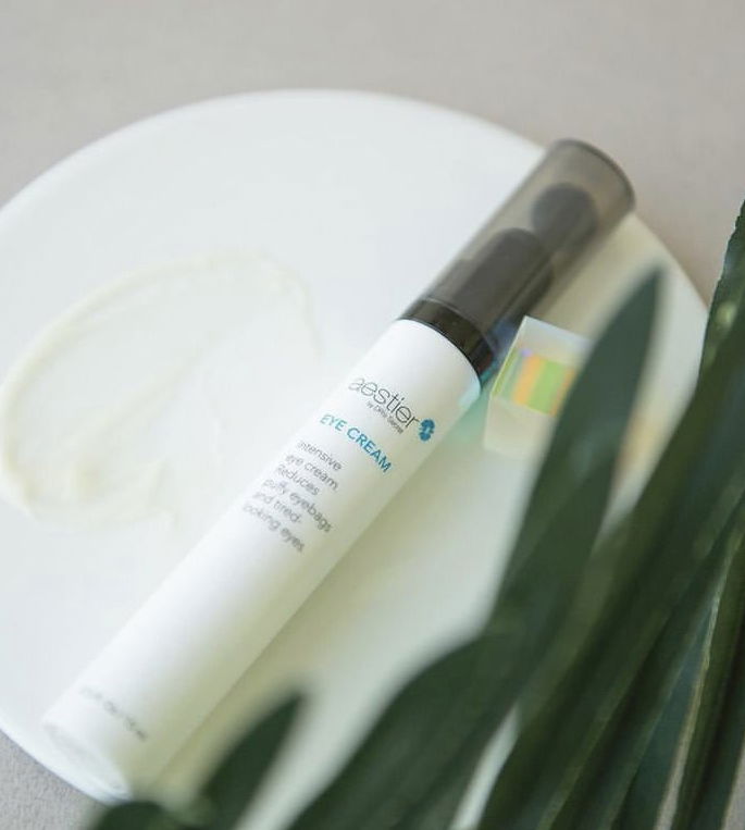 全方位多功能眼霜👀活奕眼霜