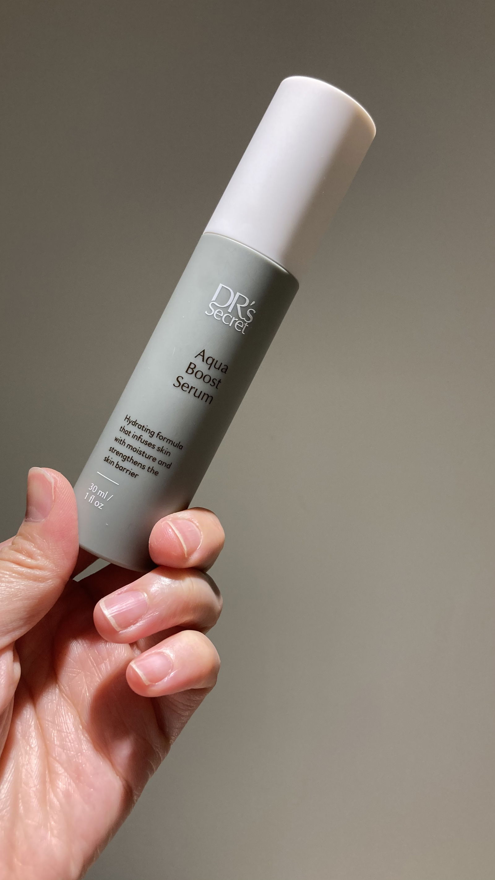 盈潤補水精華露10