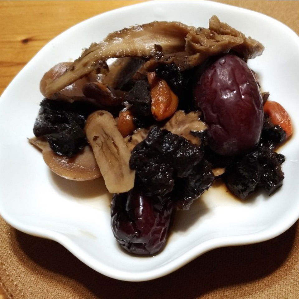 【中藥藥膳品牌分享】一貫堂儀選養生 食神加味四神湯+好氣色四物美人湯+窈窕美人茶 ┃ 補湯 調經 養身 