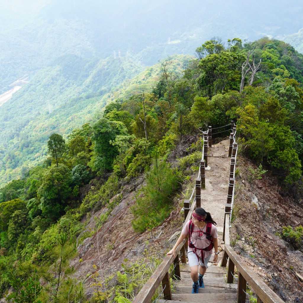 OUTSiDERS - 谷關七雄特輯 / 白毛山 FT. Chelsia
