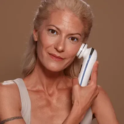 EvenSkyn Lumo - Your Journey to Radiant Skin