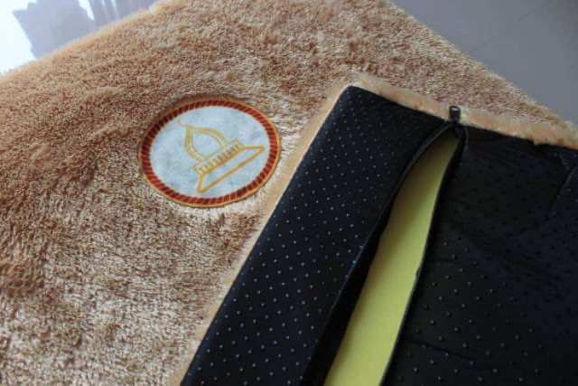 29. sajadah bulu super halus