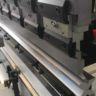 Precitools press brake tools, bending tooling from Italy