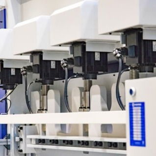 Presse piegatrici servo- elettriche CNC Coastone