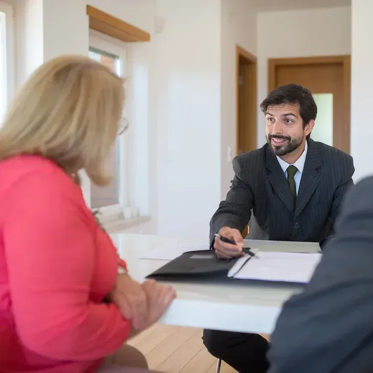 Why Choose a Commercial Real Estate Mapping Software Over DIY Maps? - WriteUpCafe.com