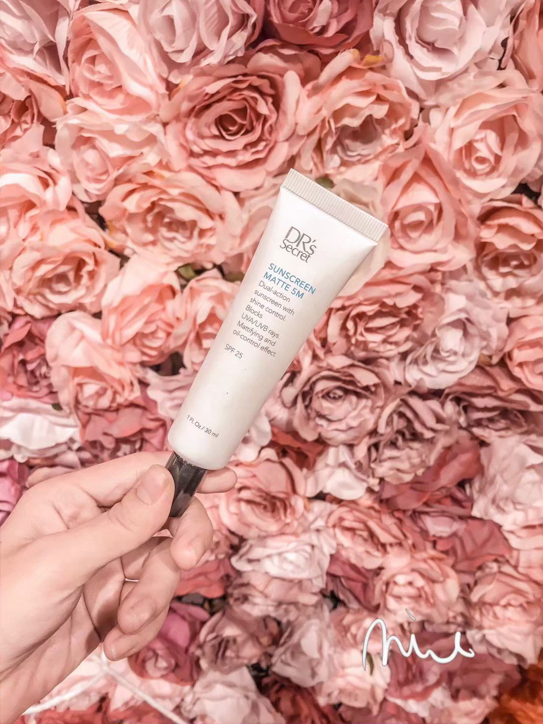 零底妝必備!! 🖤 #5 防曬霜    (保水) 明星商品/透亮光澤