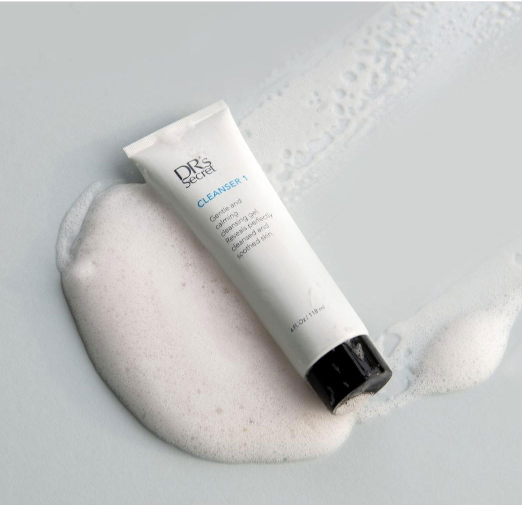 1號潔膚霜  卸妝洗臉一次完成