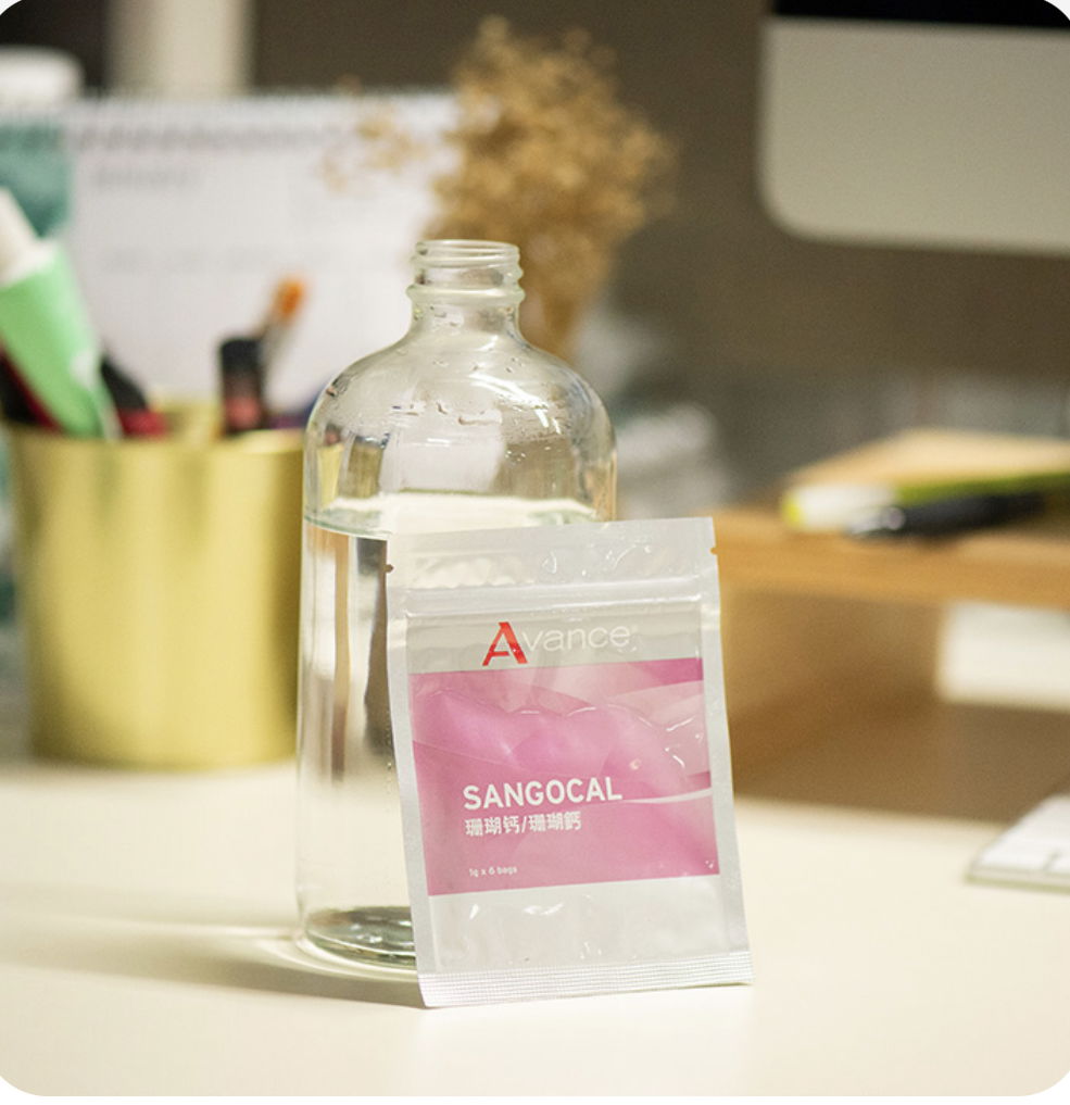 珊瑚鈣：喝好水平衡血液中酸鹼值喔